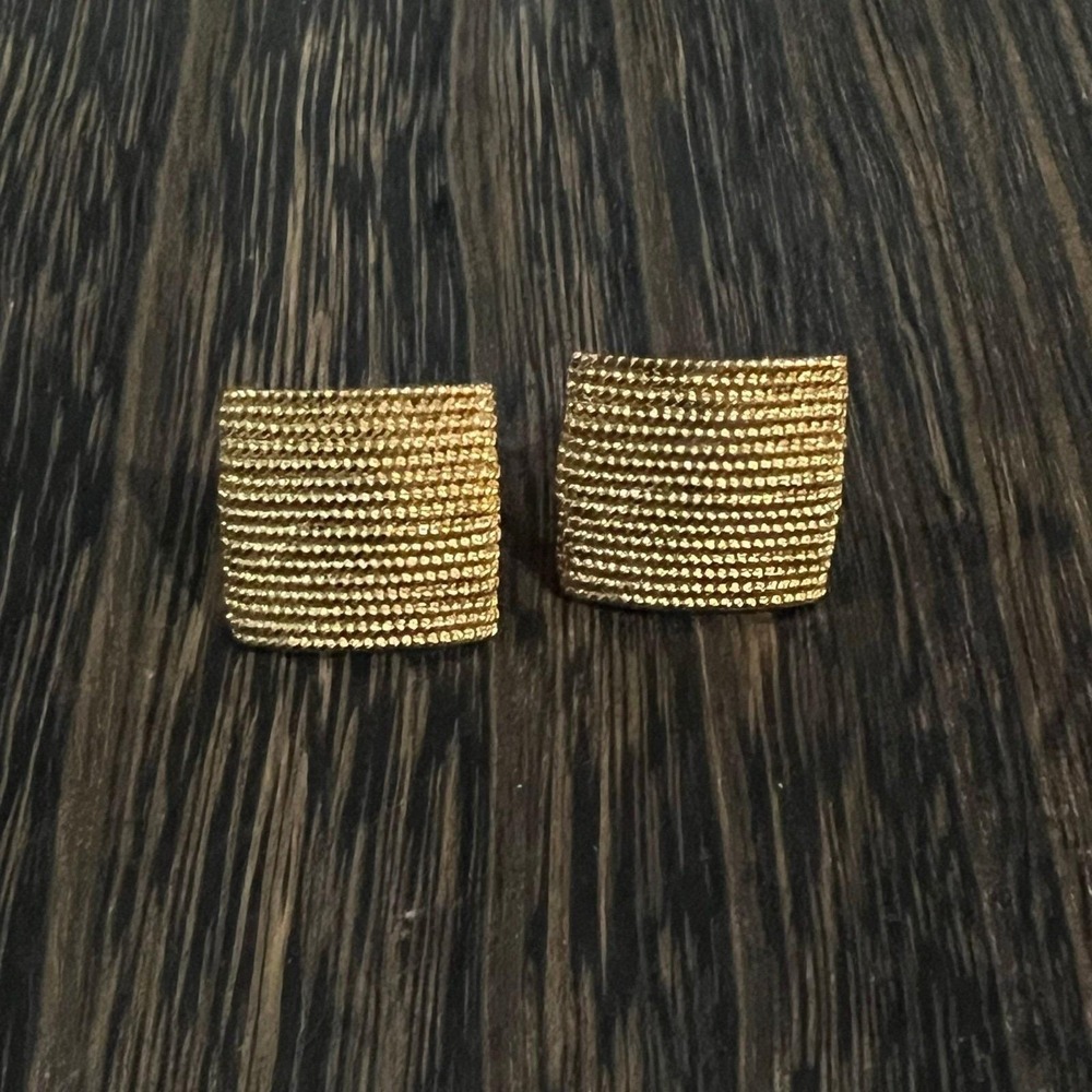 Napier‎ Clip On Earrings Women OS Gold Textured Square Vintage Jewelry